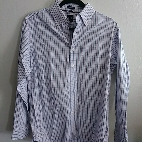 Gap classic button down - Picture 2 of 3
